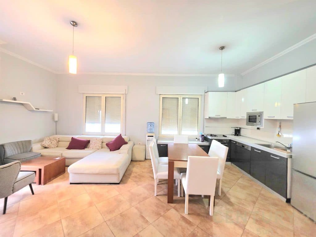 Apartament 2+2 Me Qira në Kopshtin Botanik Zoologjik, Tiranë - Çmimi: Kontaktoni | 108 m² 4