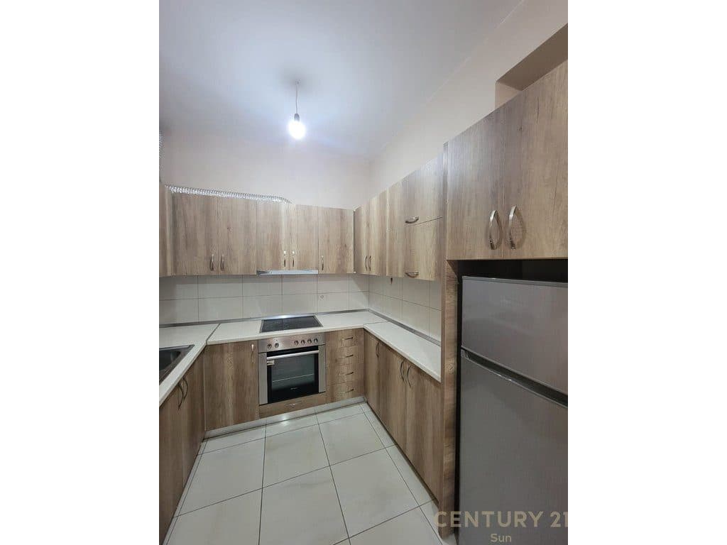 APARTAMENT 1+1 ME QIRA KOMPLEKSI FRATARI 3