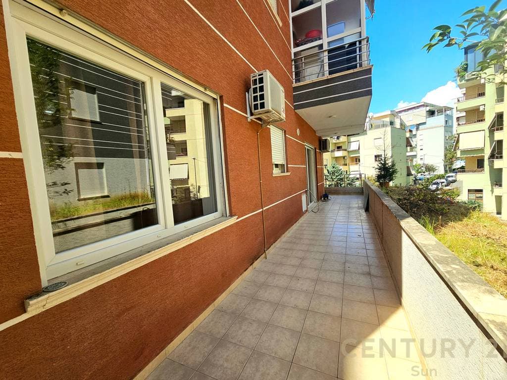 APARTAMENT 2+1 PER QIRA NE ZONEN E KOPSHTIT BOTANIK 3
