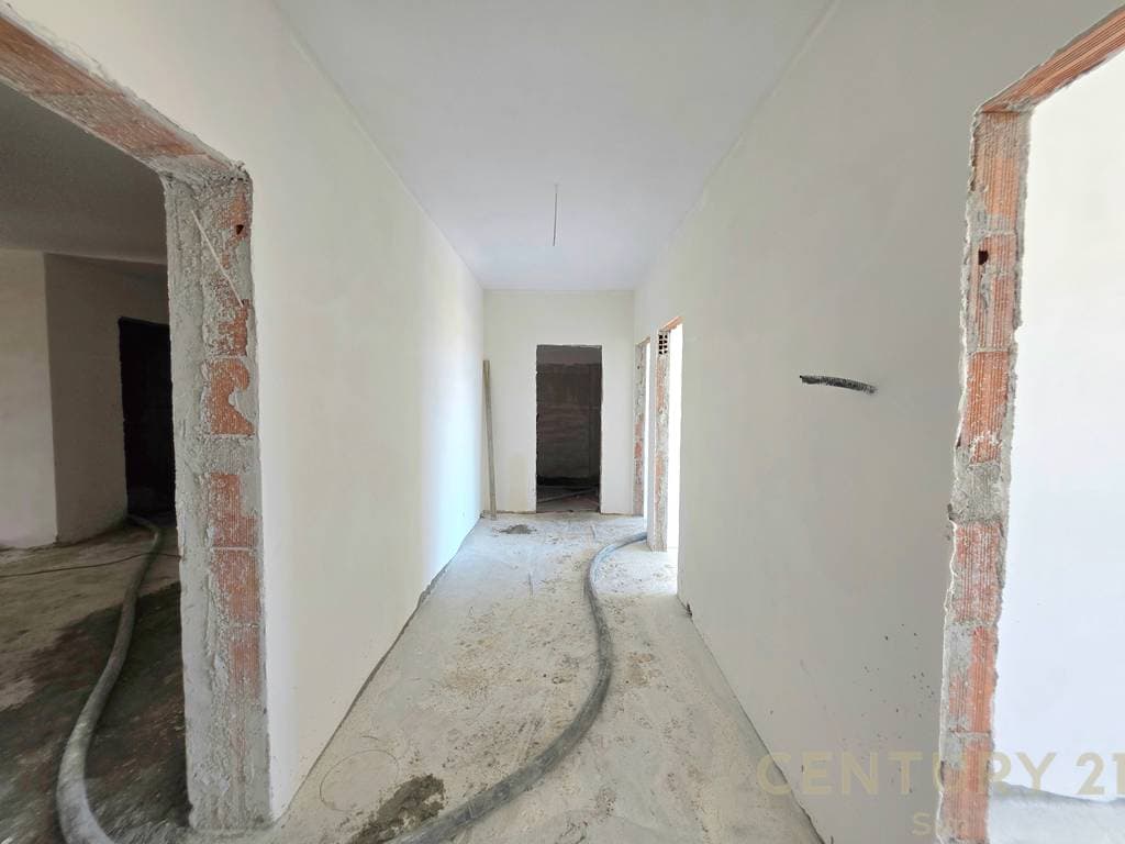 APARTAMENT 3+1 PER SHITJE NE PASKUQAN 4