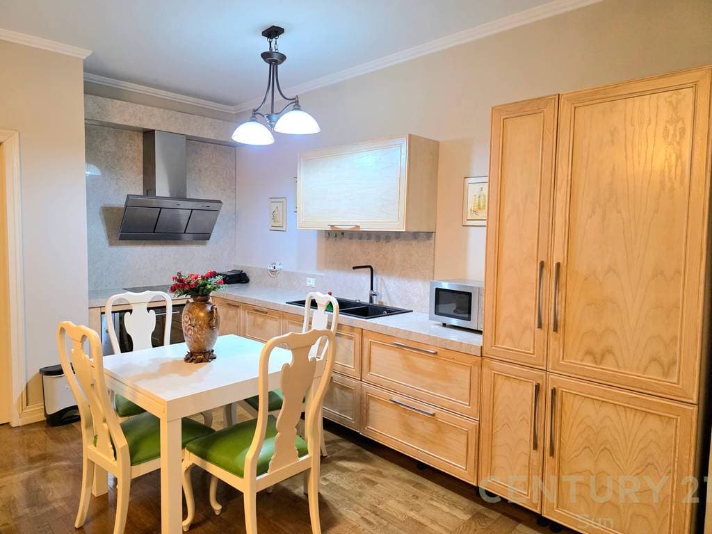 APARTAMENT 2+1+POST PARKIMI PRANE LIQENIT. 3
