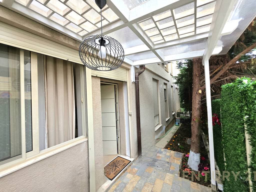 APARTAMENT 2+1 PER QIRA NE RRUGEN PETI 3