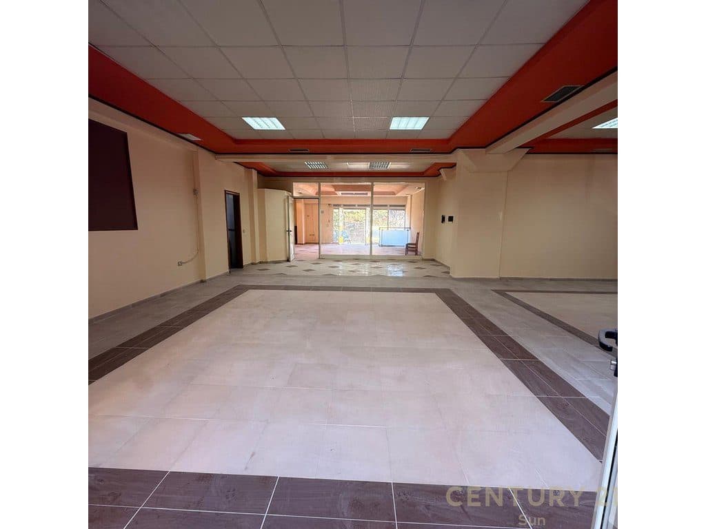 Ambient Komercial Në Shitje në Vlorë, Centrale - 560000€ |251