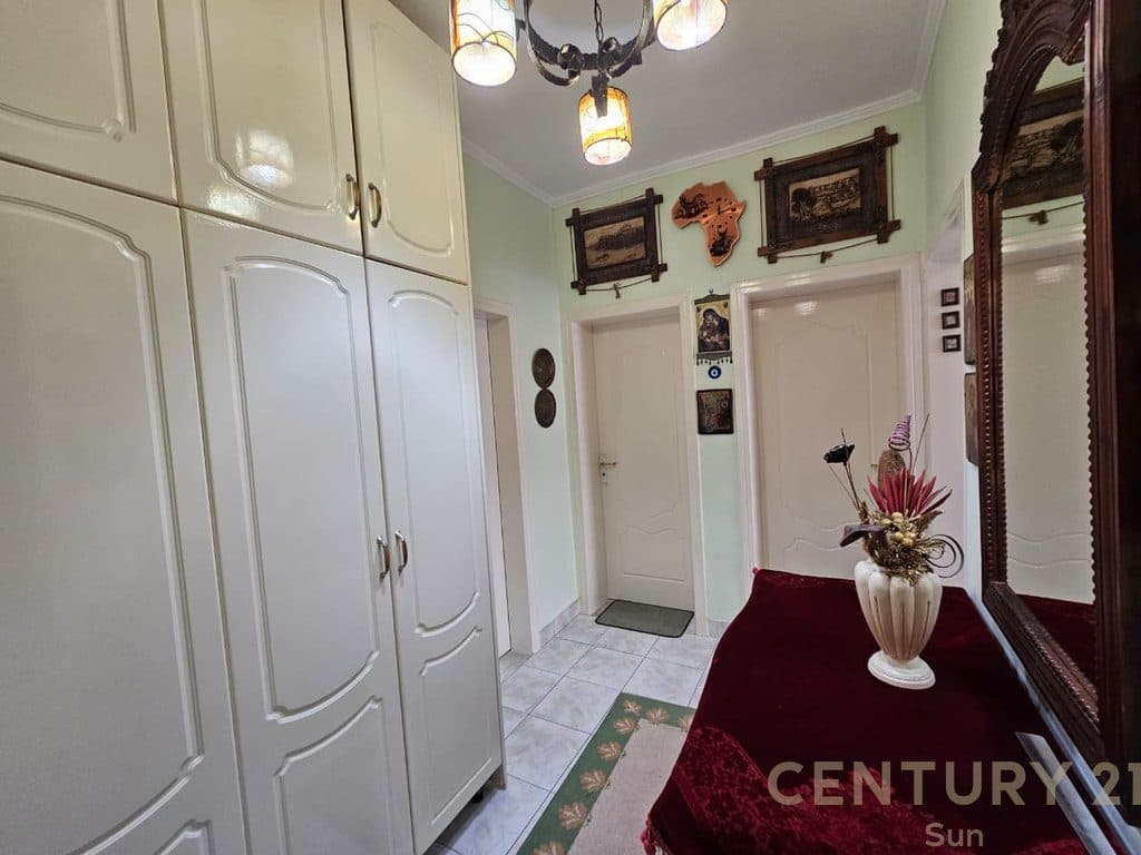 APARTAMENT 2+1 PER QIRA PRANE AMBASADES AMERIKANE 2