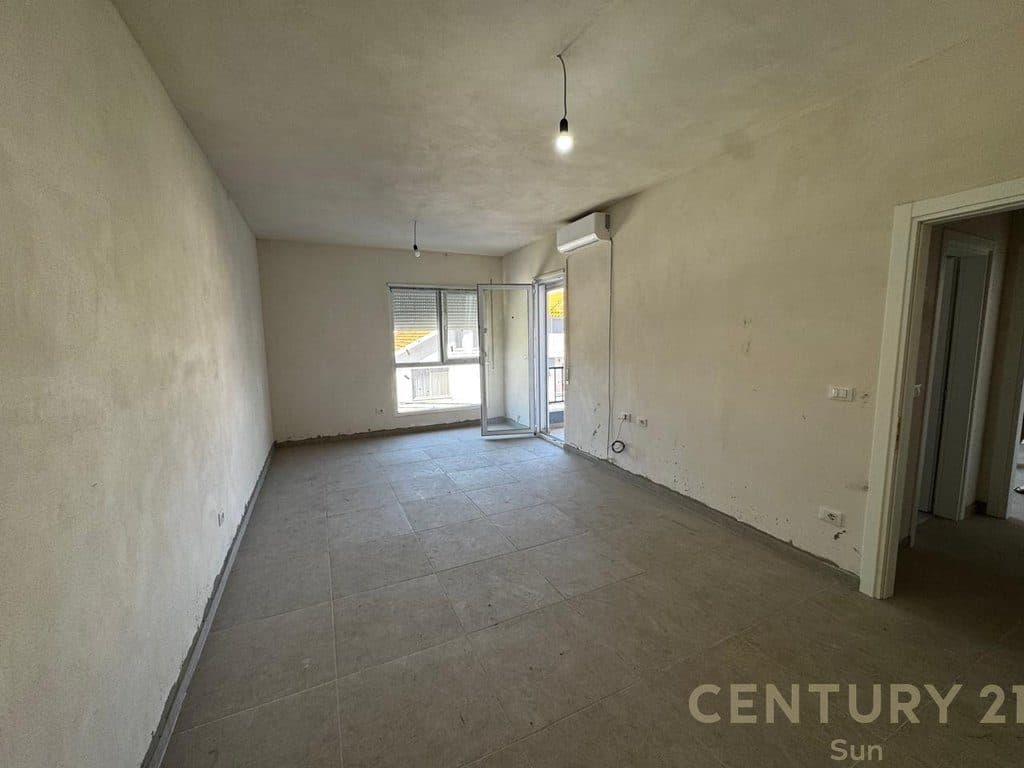 Apartament 1+1 Me Qira në Rruga 5 Maji, Tiranë - 550€ | 68 m² 3