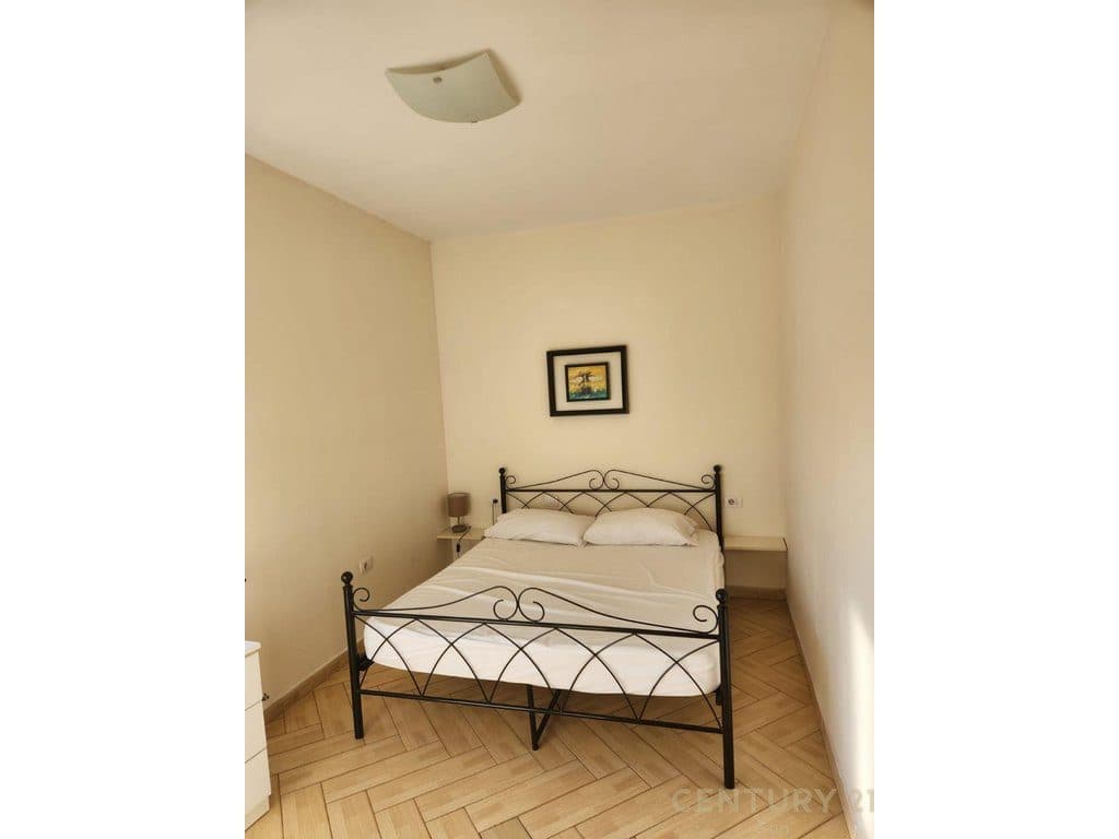 Apartament 2+1 Me Qira në Rruga e Kavajës! 3