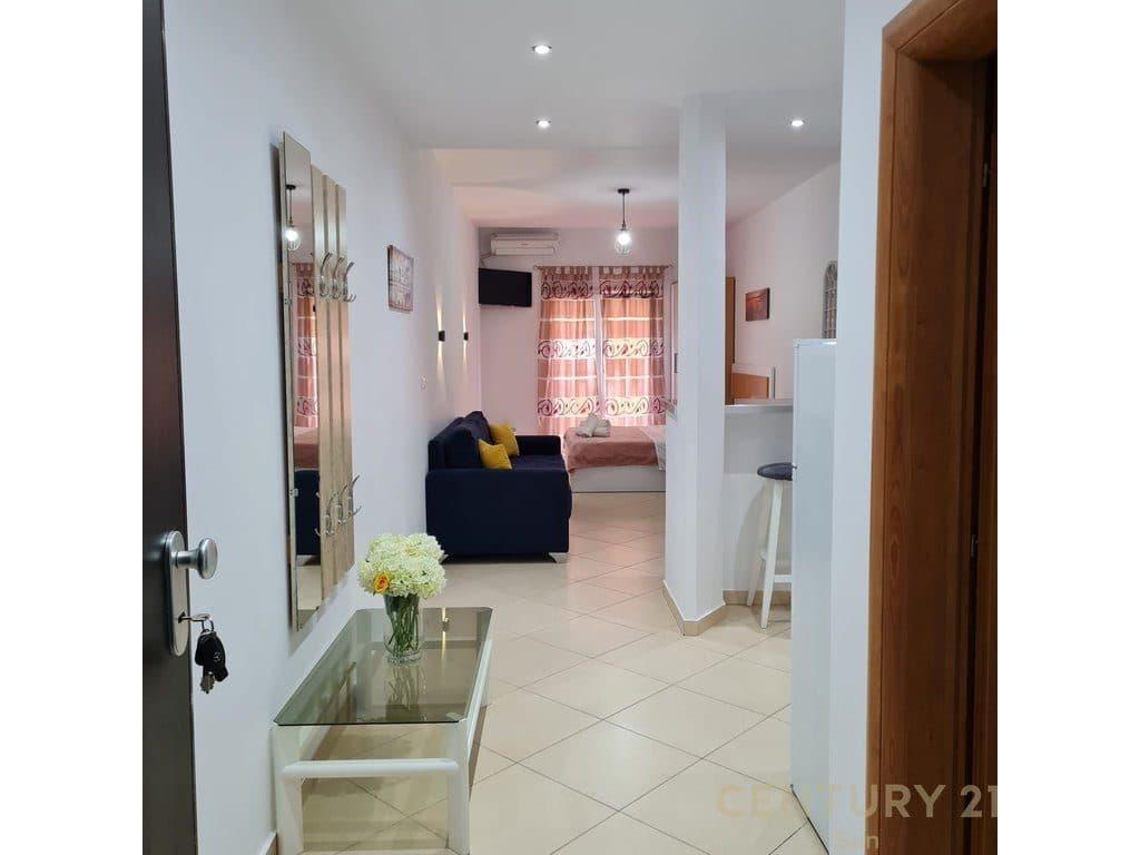 2 Apartament 1+1 Për Shitje në Vlorë 2