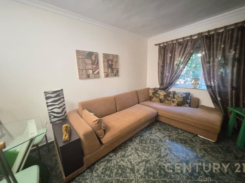 Jepet me qira apartament 2+1 në Rrugën e Kavajës, përballë Garden Building! 4