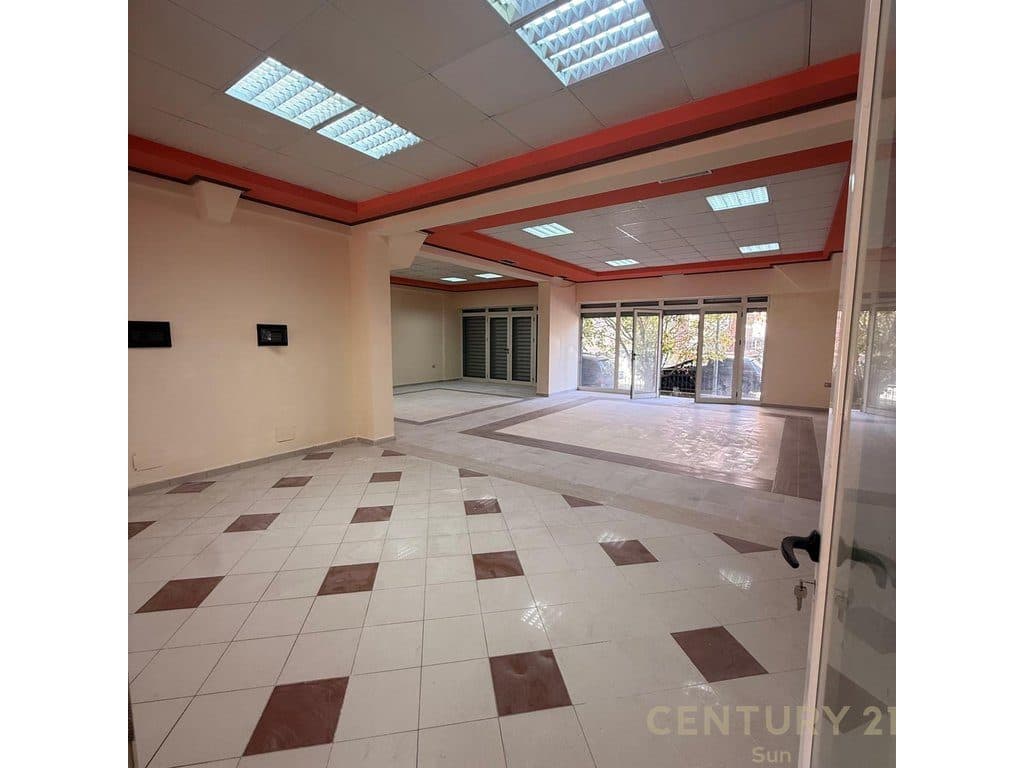 Ambient Komercial Në Shitje në Vlorë, Centrale - 560000€ |251 3