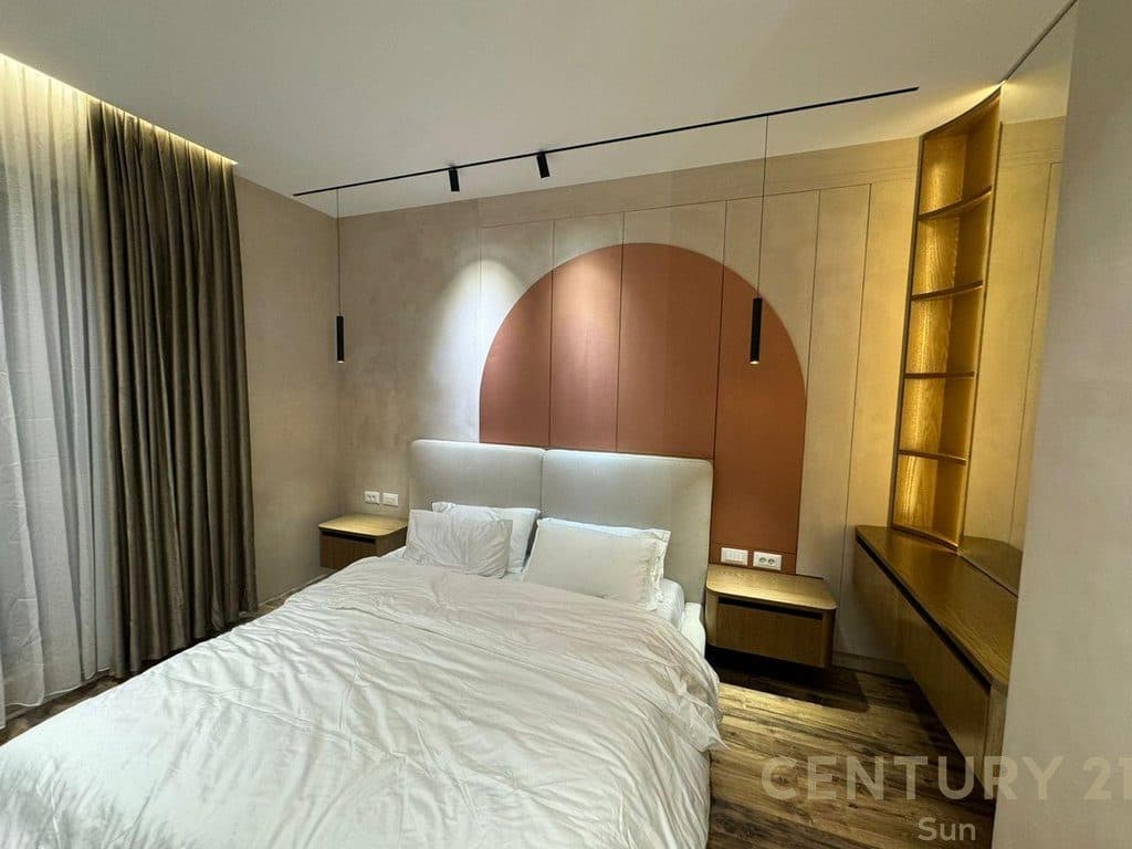 APARTAMENT PER SHITJE 2+1+2+2 POSTE PARKIMI TE KOMPLEKSI DELIJORGJI! 4