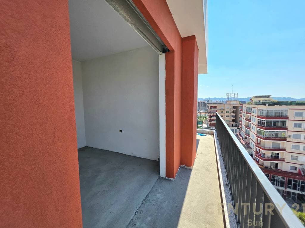 APARTAMENT 3+1 PER SHITJE NE PASKUQAN 2