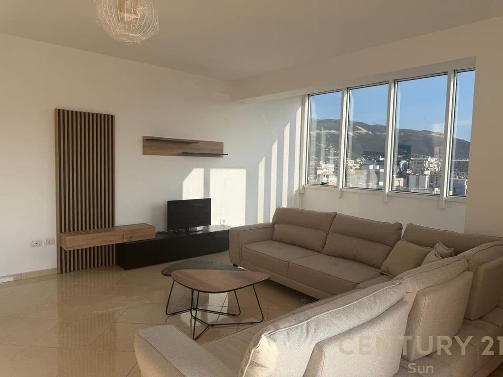 JEPET APARTAMENT 2+1+2 ME QERA NE VLORE 2