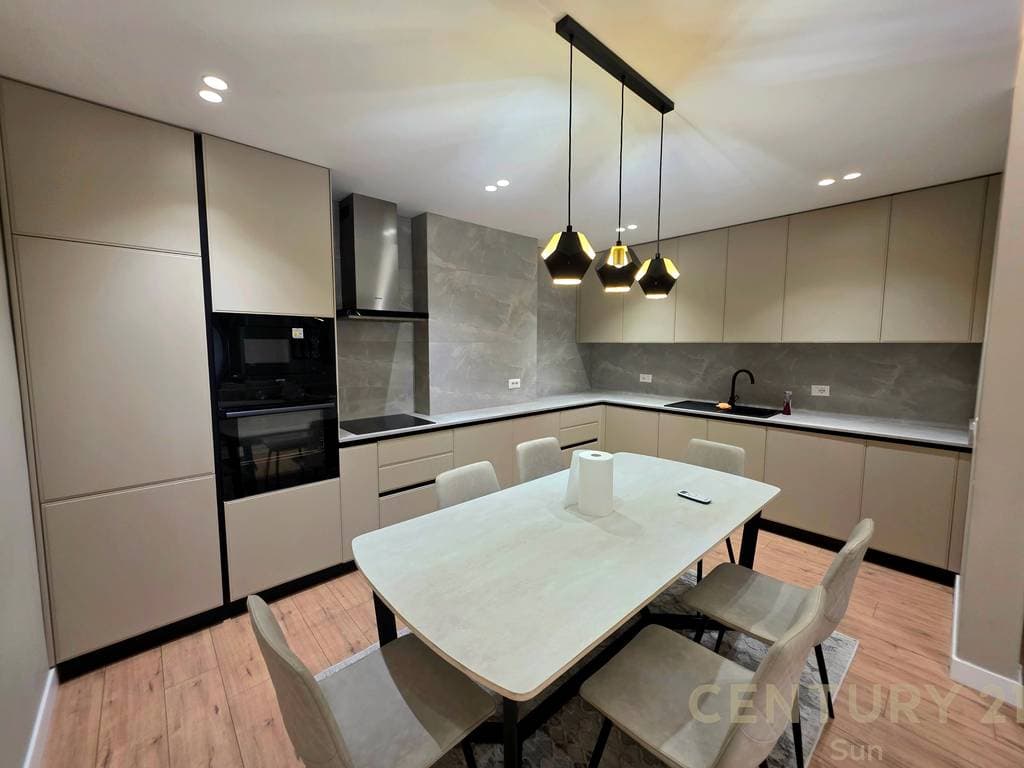 APARTAMENT 2+1+2 PER QIRA NE KOPSHTIN BOTANIK 2