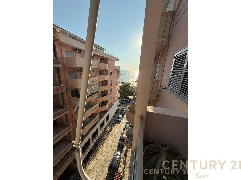 SHITET APARTAMENT NE LUNGOMARE! 3