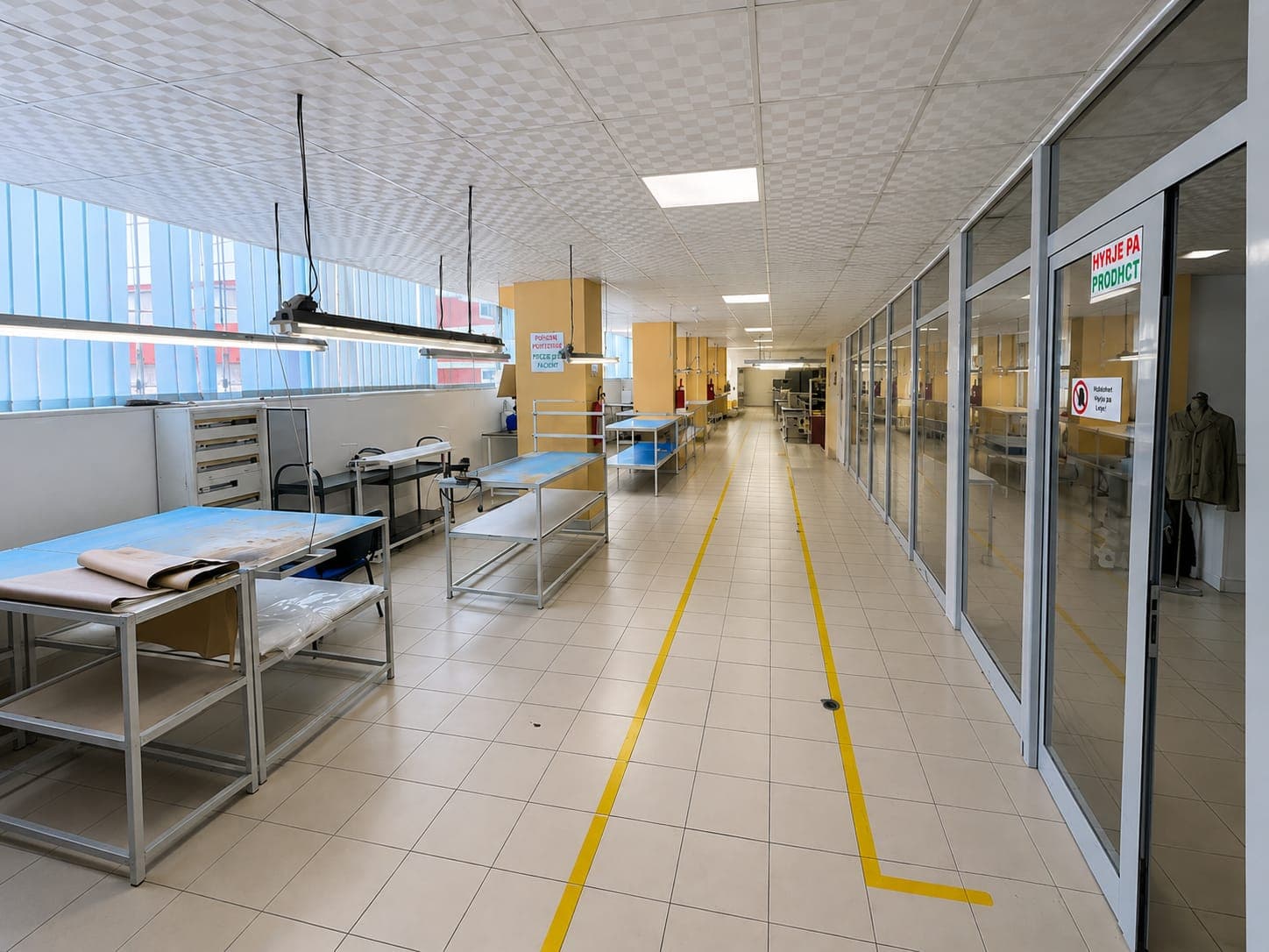 Jepet me qira ambient Biznesi 1300 m² me Qira| Ish Kënet, Durrës
