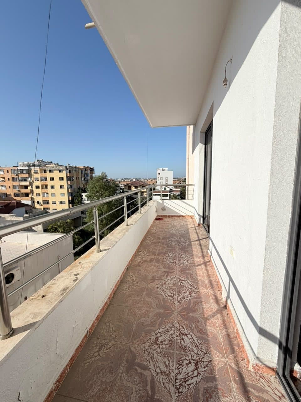 Shitet Apartament 2+1 | 2 Ballkone | Plazh, Durrës 2