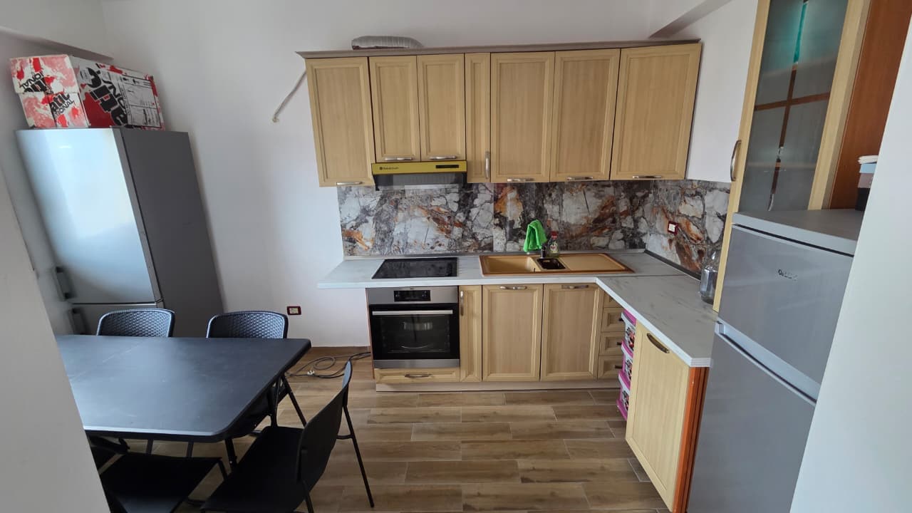 Jepet me Qira Apartament 2+1+2 | UKD, Durrës 2
