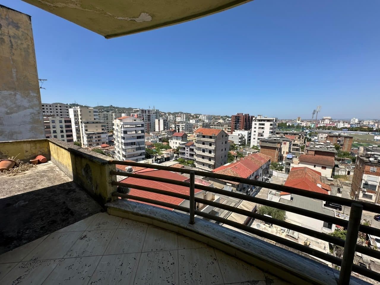 Shitet Papafingo | Ish Rajoni, Durrës