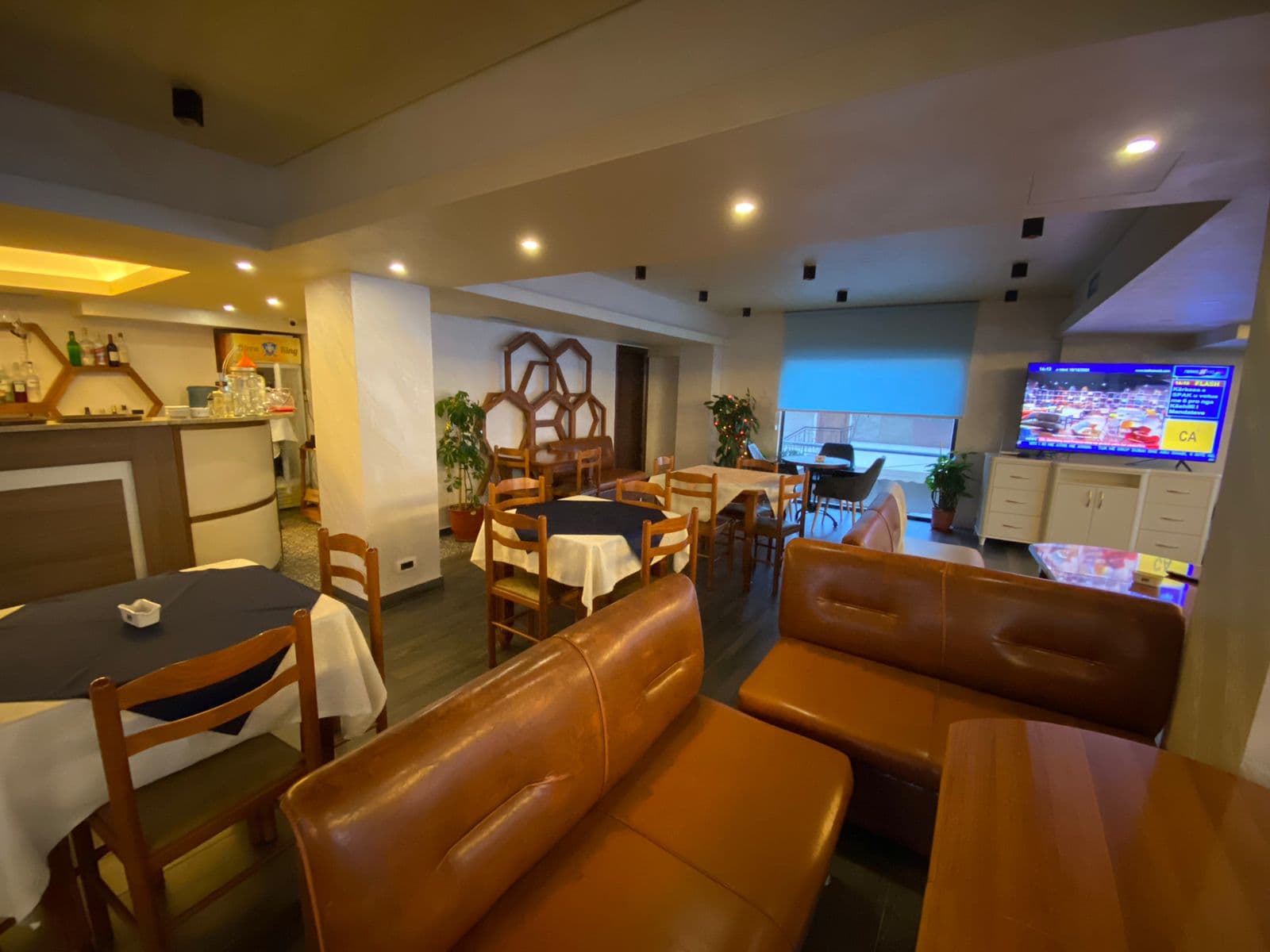 Jepet me Qira Bar-Kafe | Pranë Stadiumit, Durrës 2