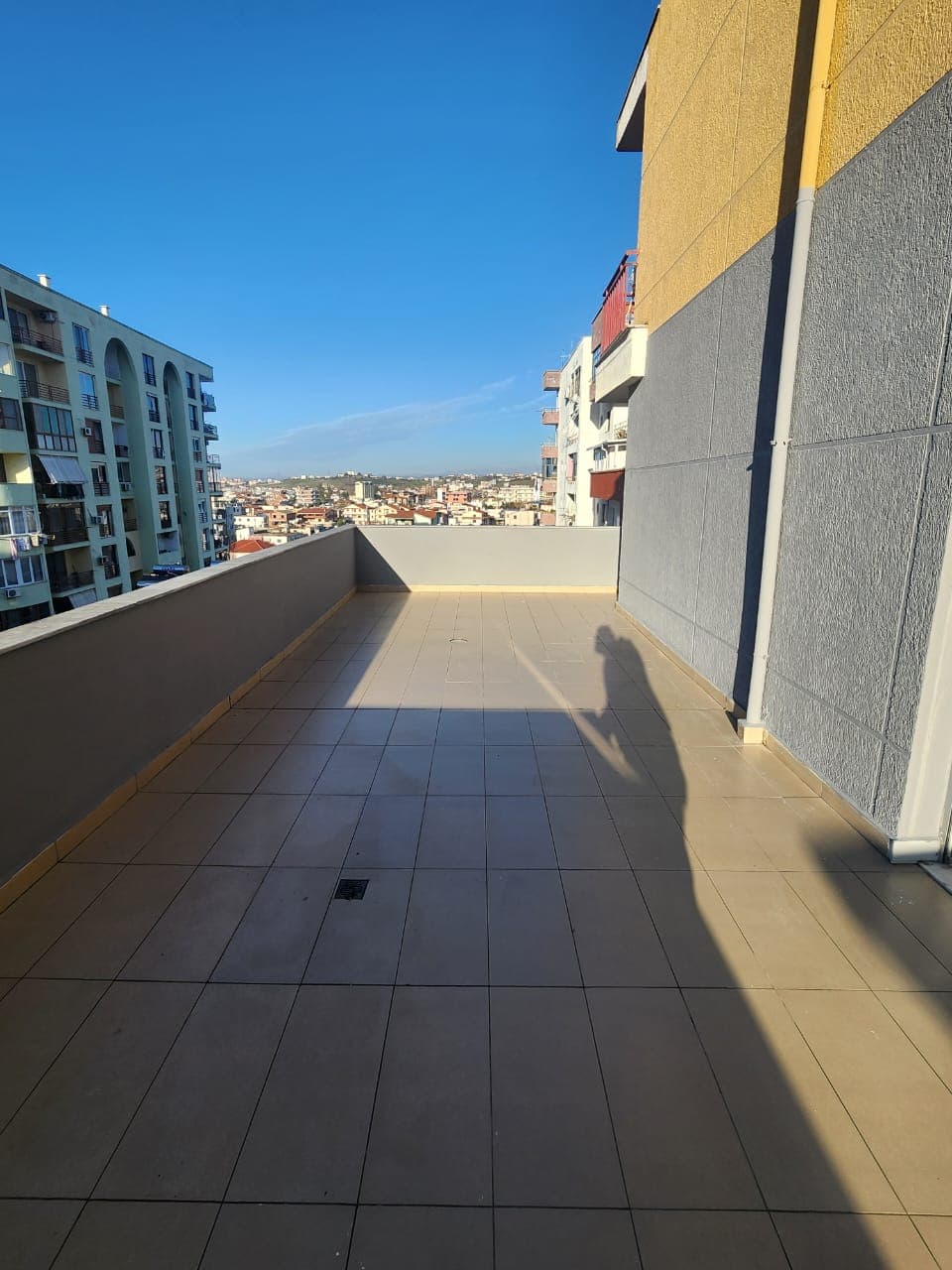 Shitet Apartament 1+1 me Verandë | Plazh Hekurudha, Durrës 3