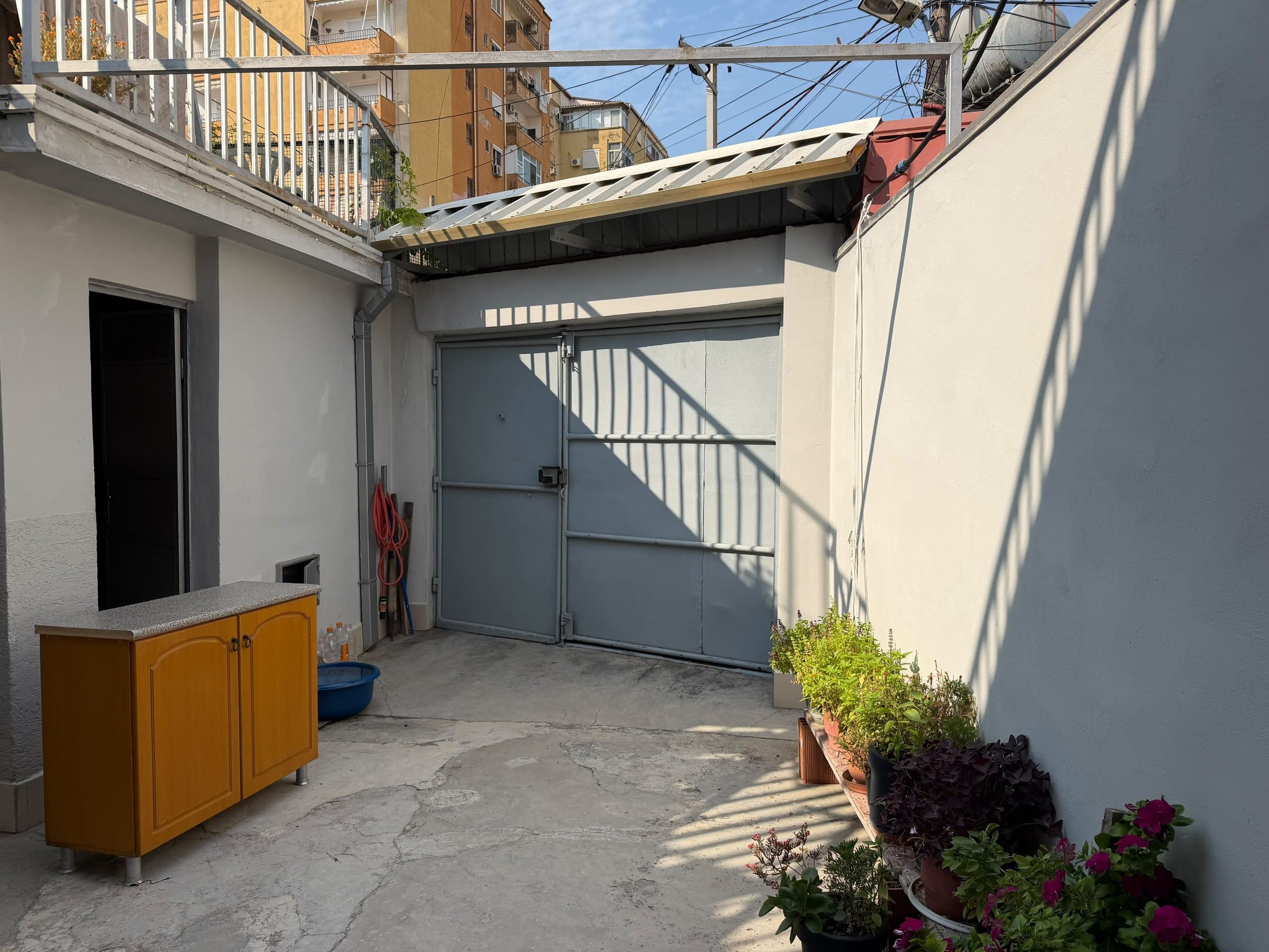 Jepet me qira shtëpi private 2+1 | rruga Kumini, Durrës 2
