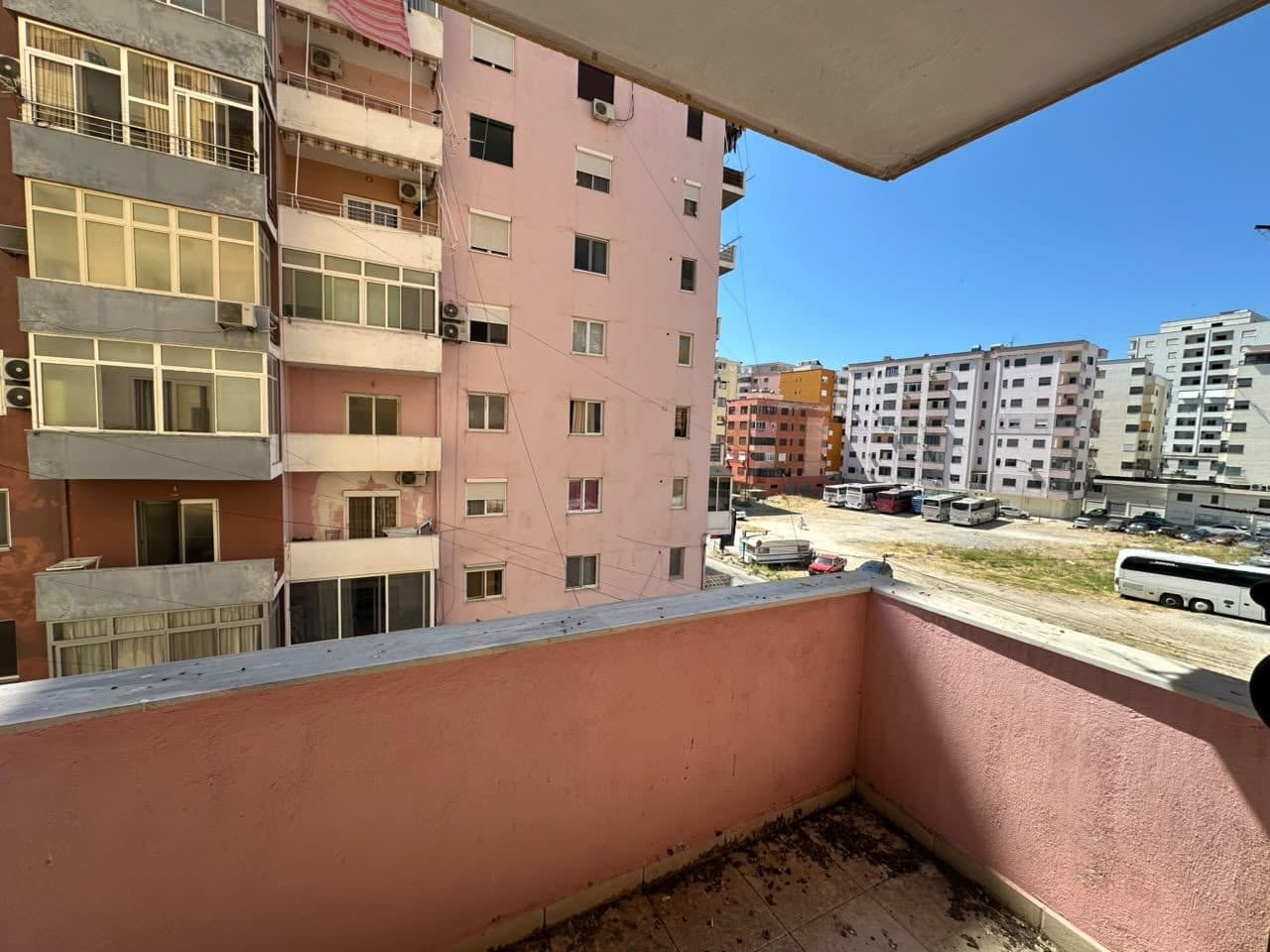Jepet me Qira Apartament 1+1 | Plazh Hekurudha, Durrës