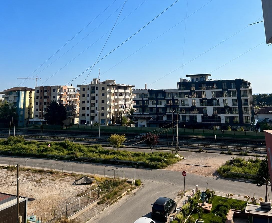 Shitet Garsoniere e Organizuar në 1+1 | Shkëmbi i Kavajës, Durrës