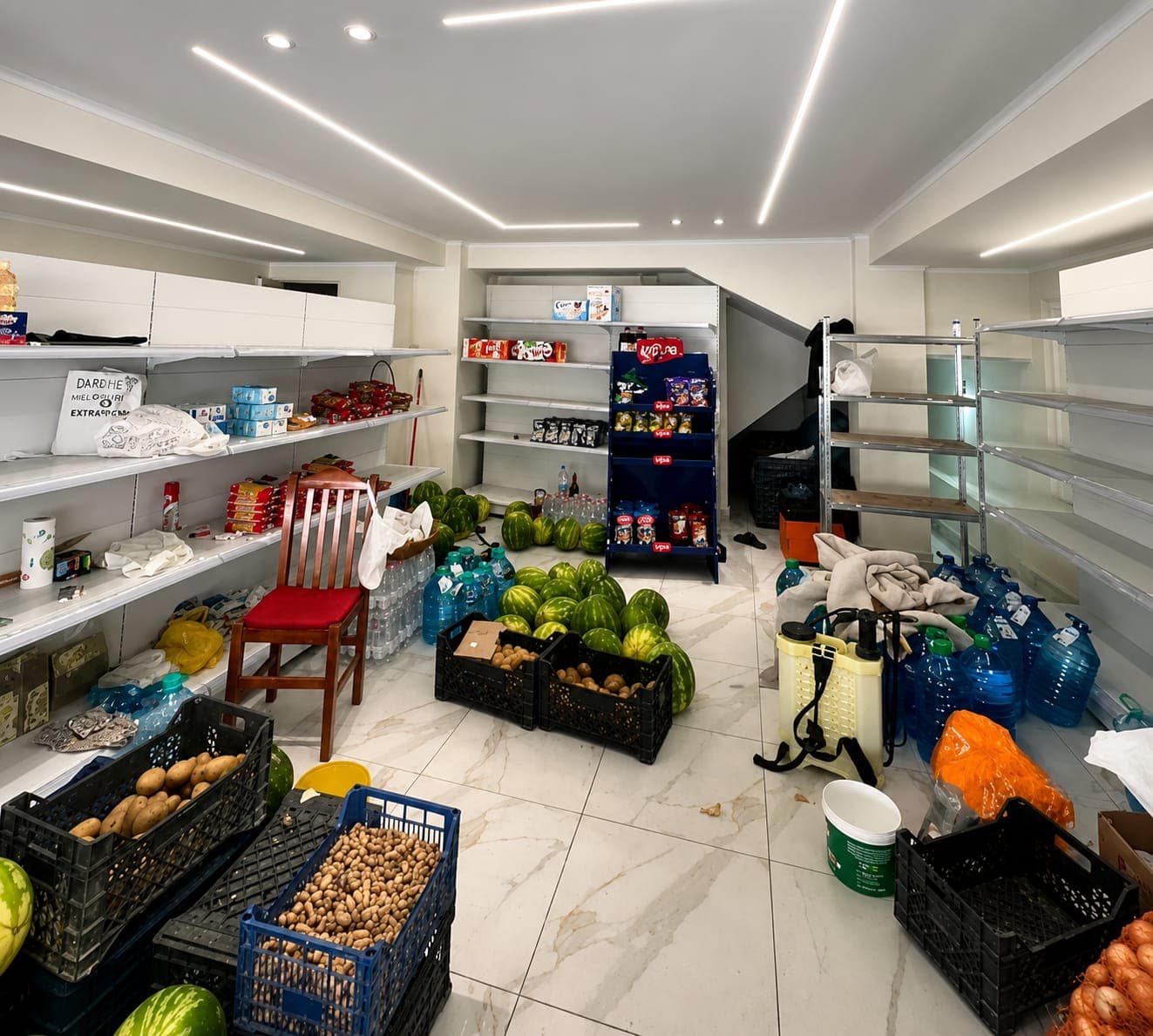 Jepet me Qira Dyqan + Magazinë | Zjarrfikësja, Durrës!