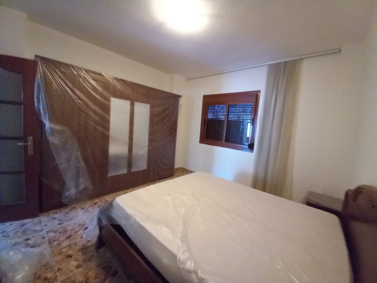 Jepet me Qira Apartament 3+1 | Tregu Fshatar, Durrës 4