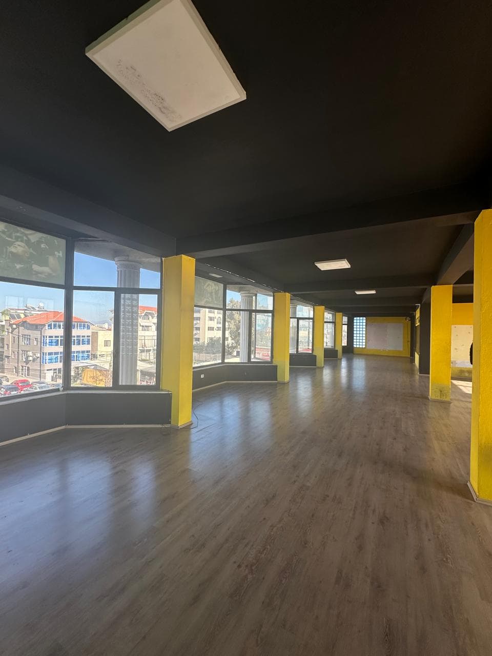 Jepet me Qira Ambient Biznesi | Përballë Galaktikut, Durrës 3
