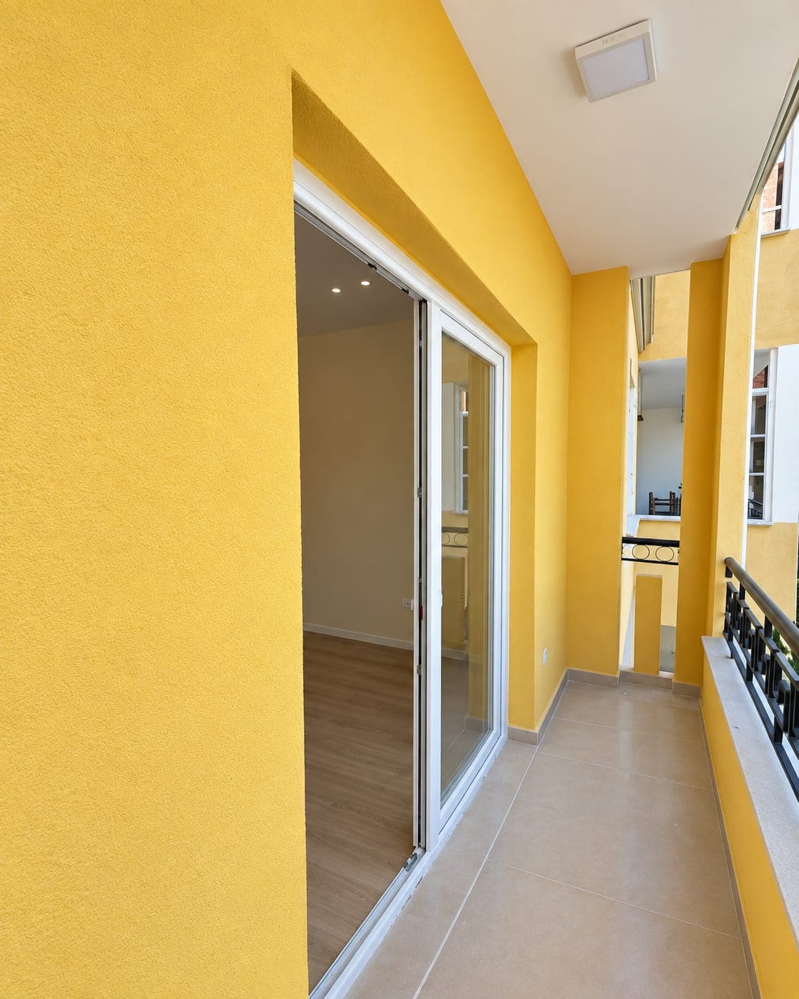 Shitet apartament 1+1 me verandë | Shkëmbi i Kavajës, Durrës 3