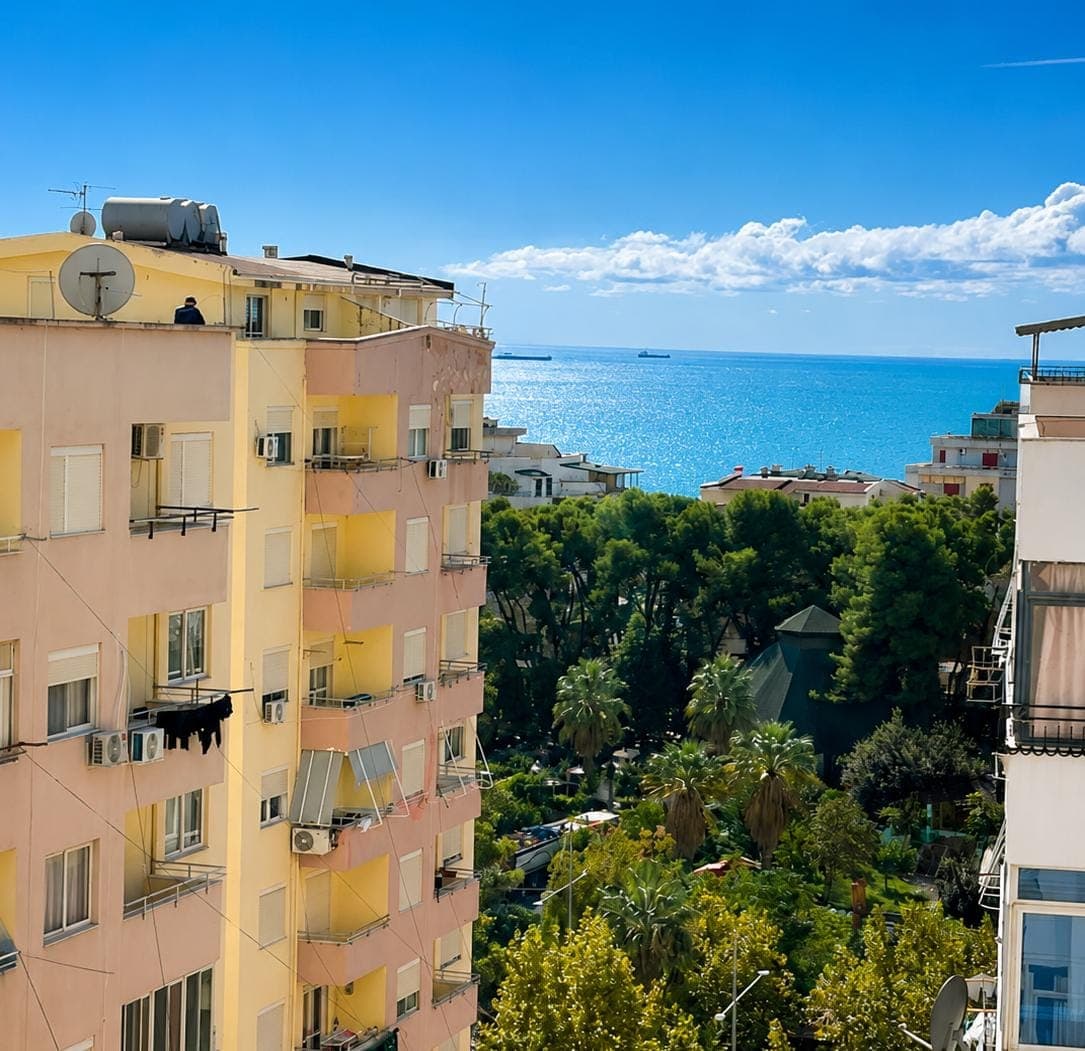 Shitet Apartament 2+1 | Plazh Iliria, Durrës