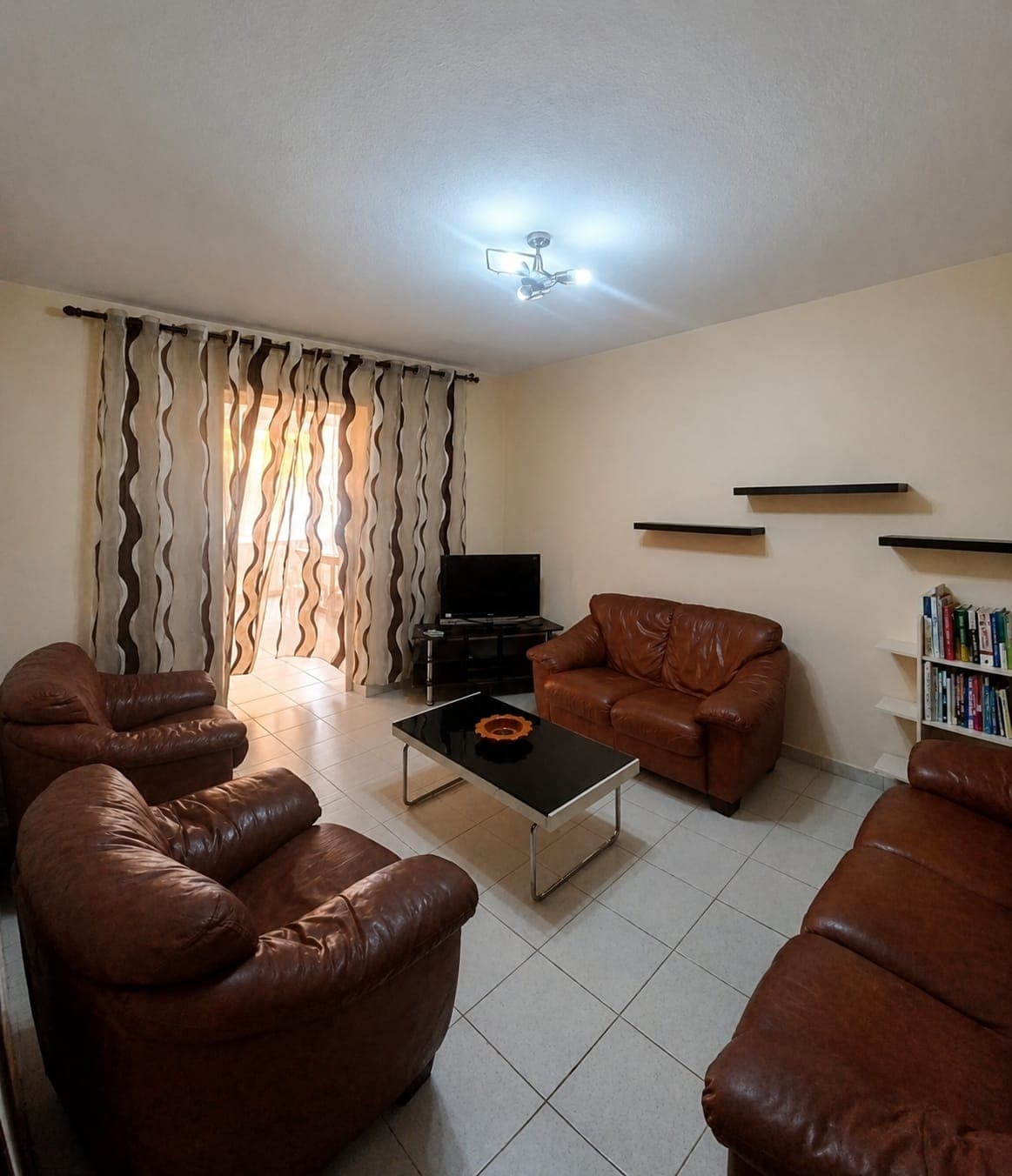 Shitet Apartament 2+1 | Pranë Kopshtit "Ivina", Durrës 2