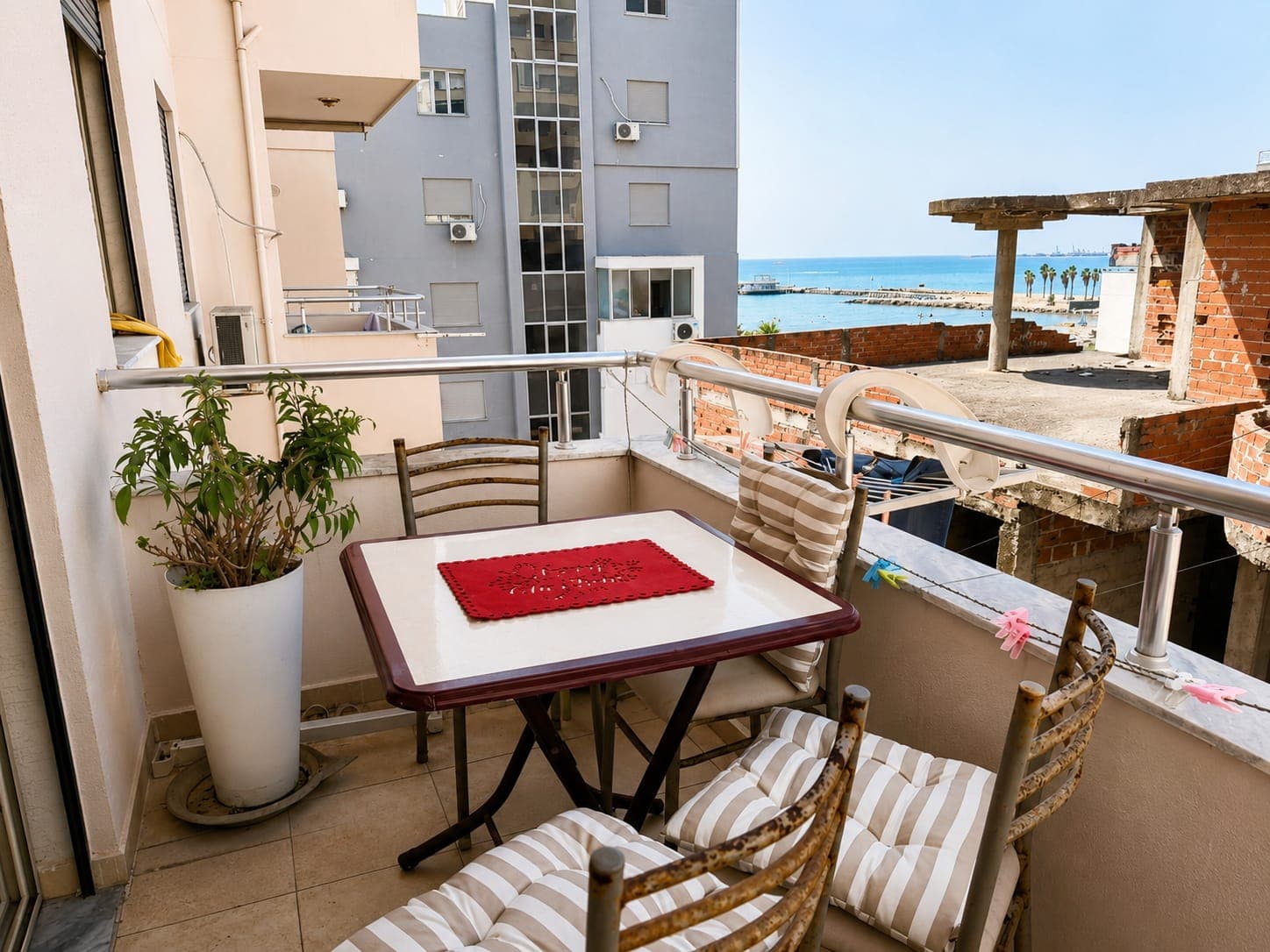 Shitet Apartament 1+1 | Plazh Iliria, Durrës
