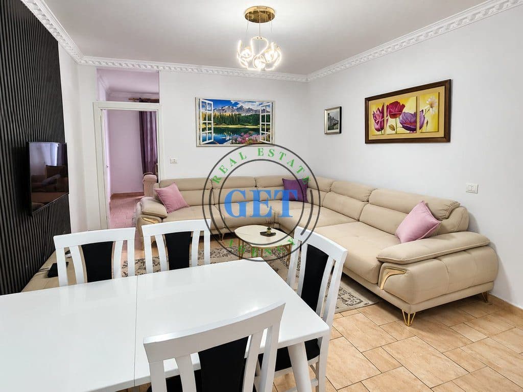 Shitet, Apartament 2+1, Plazh Hekurudha, Durres!