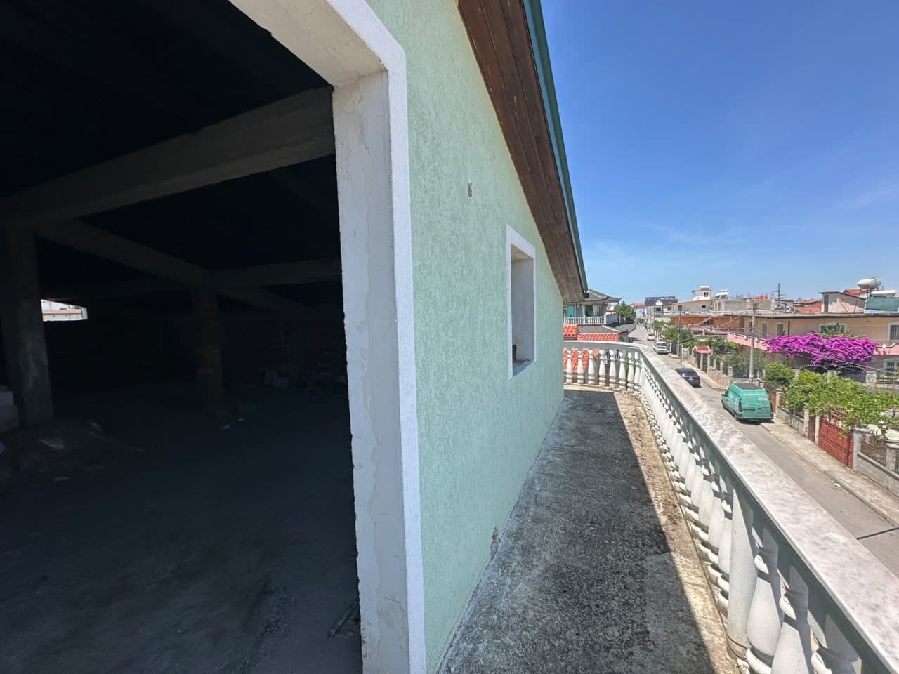 Shitet Vilë Private 3-Katëshe | Pranë Kryqit të Kuq, Durrës 2