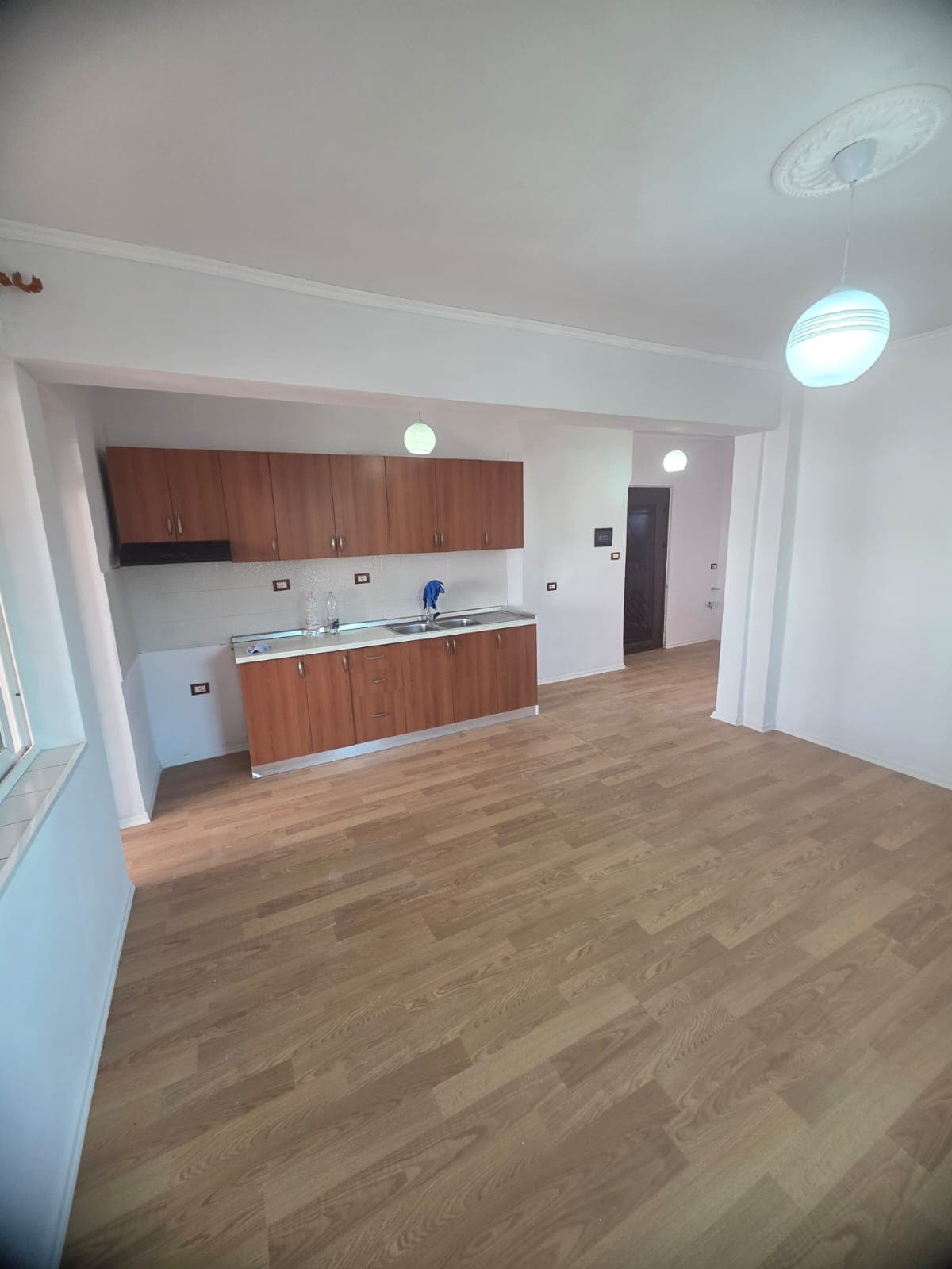 Shitet apartament 2+1 + ballkon | pranë Spitalit, Durrës 3