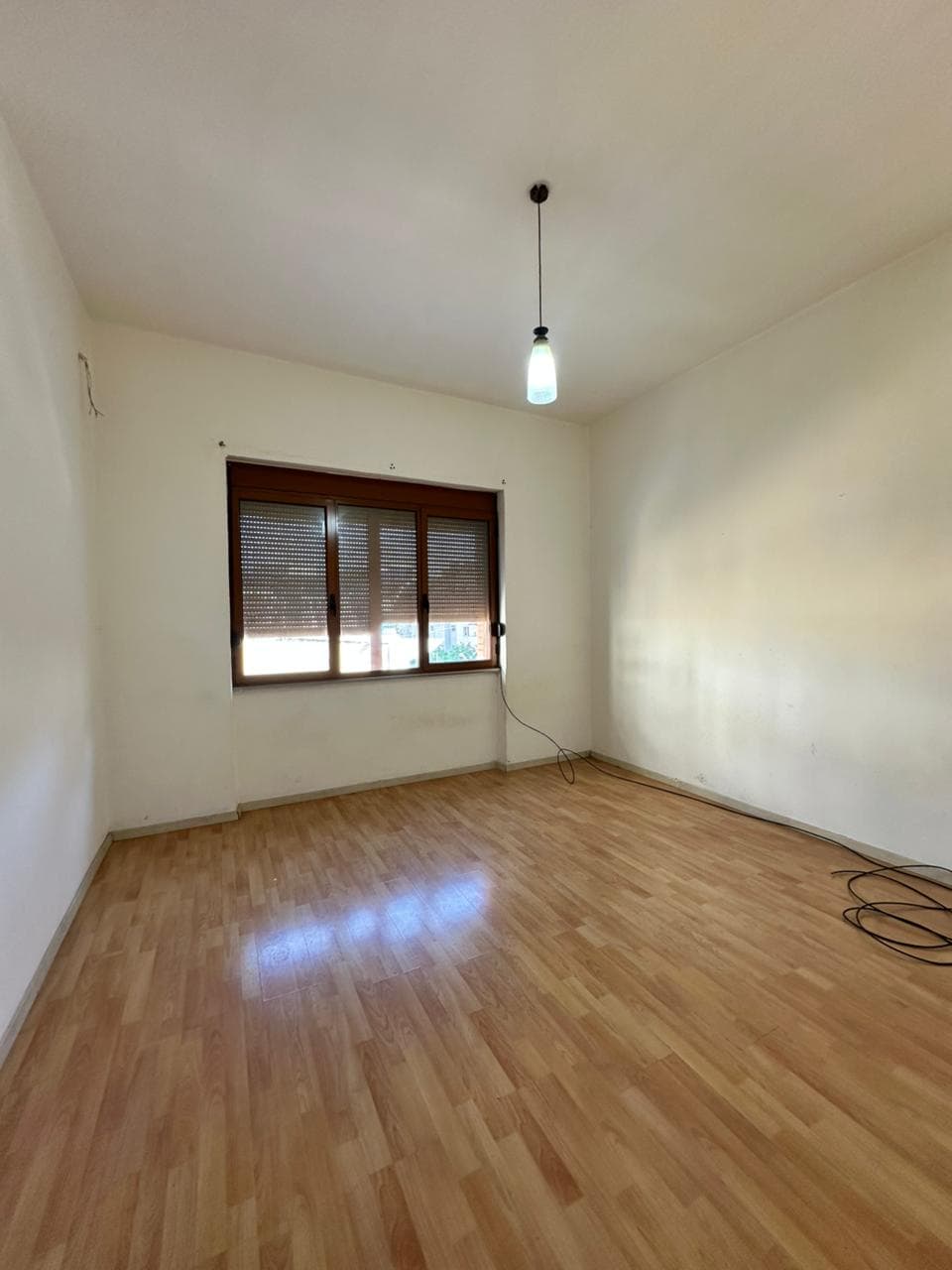 Jepet me Qira Apartament 3+1 | Blue Star, Durrës 4