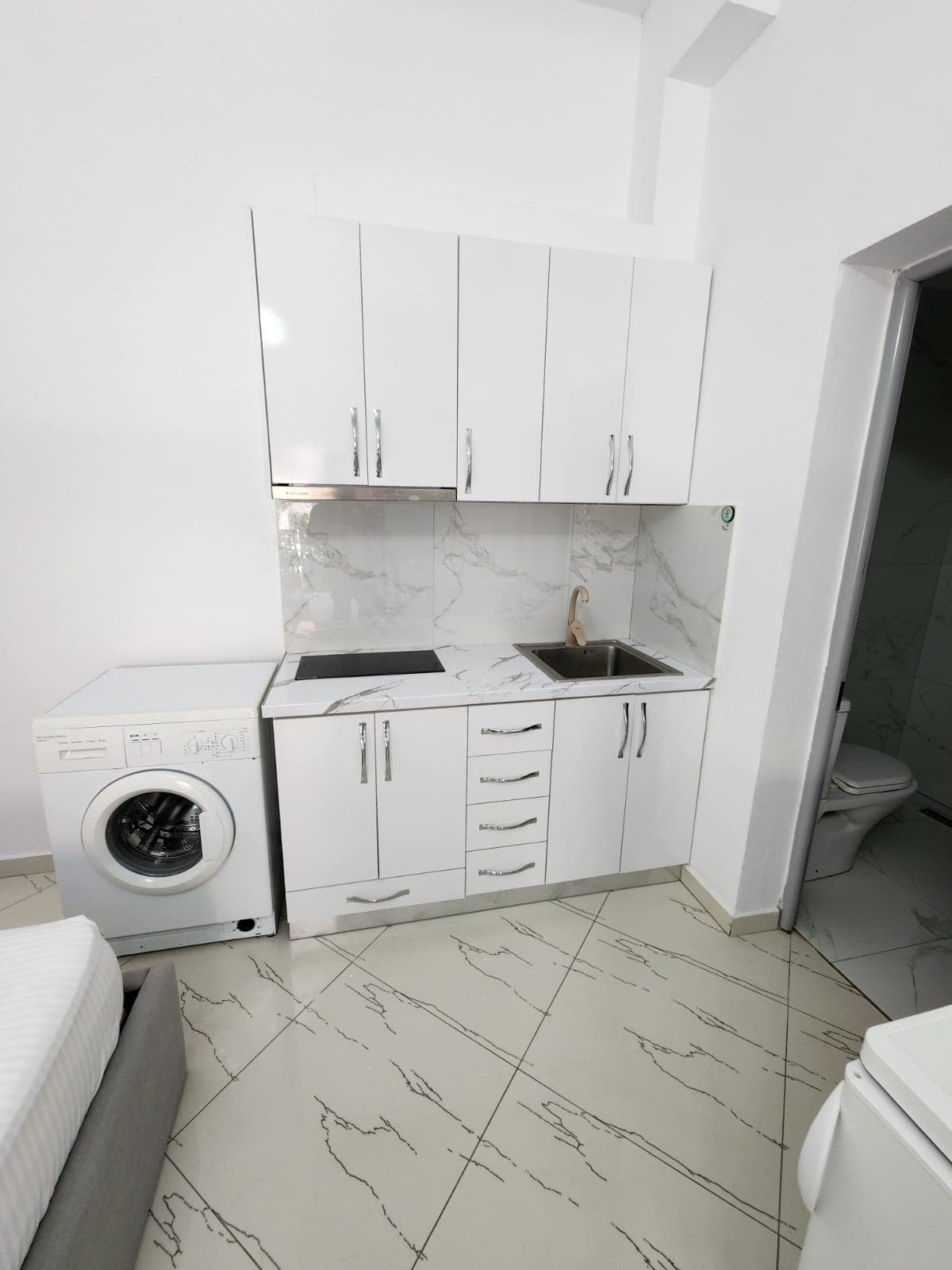 Shitet Garsoniere | Iliria, Plazh, Durrës 4