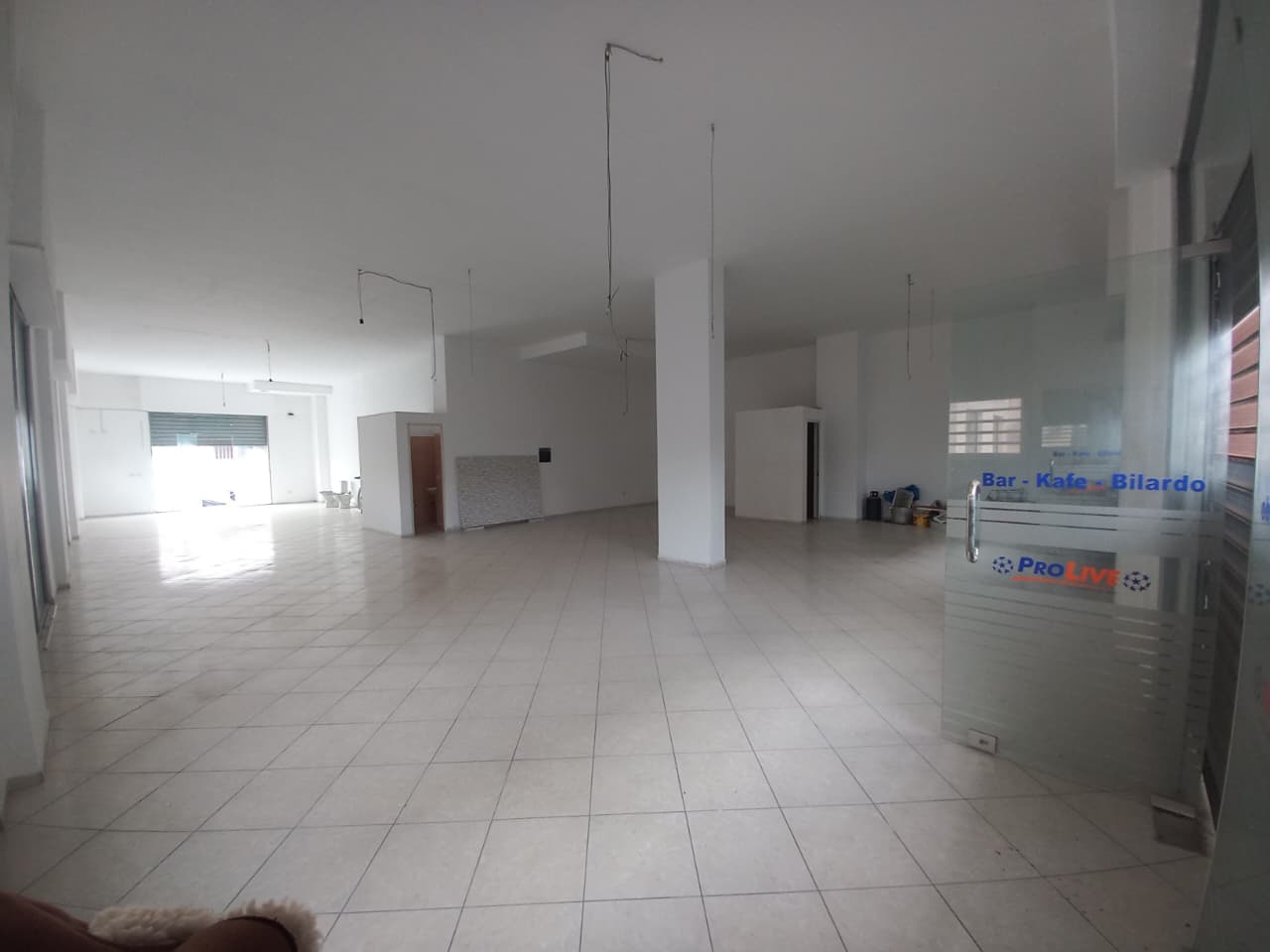 Jepet me Qira Ambient Biznesi | Fusha e Rërës, Durrës 2
