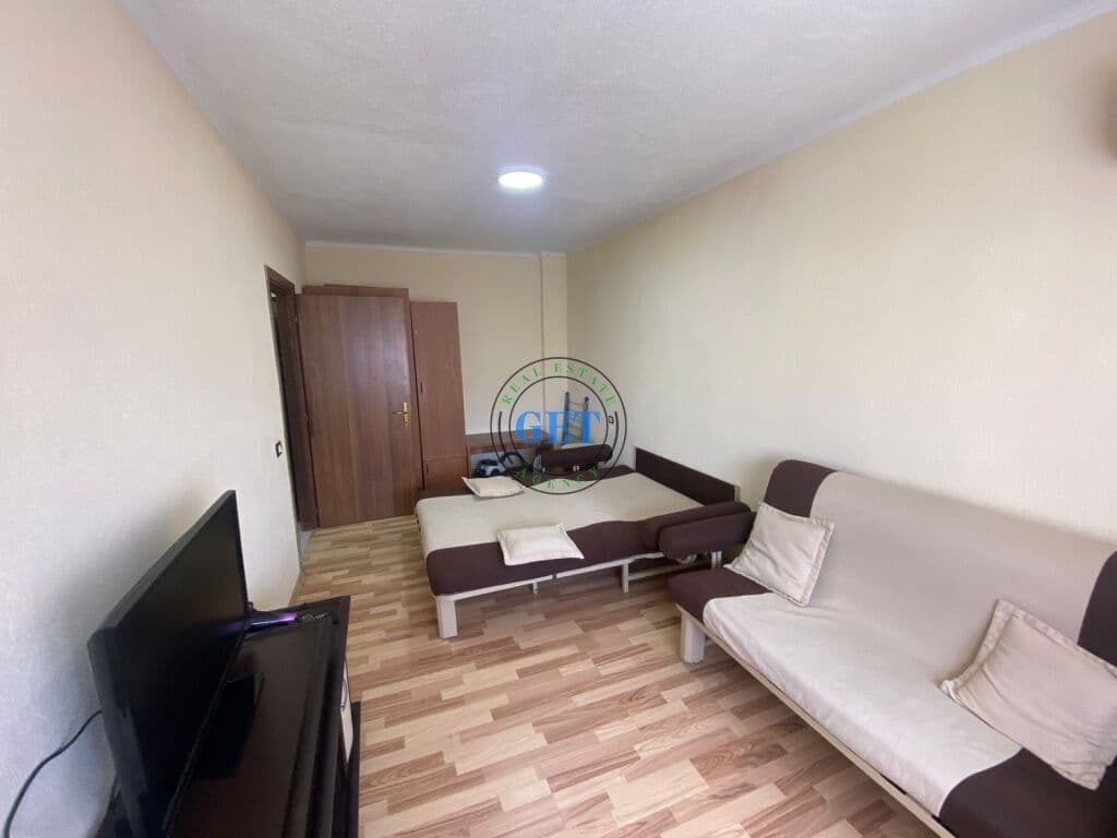 Shitet, Apartament 1+1 ne Plazh Hekurudha, Durres 2