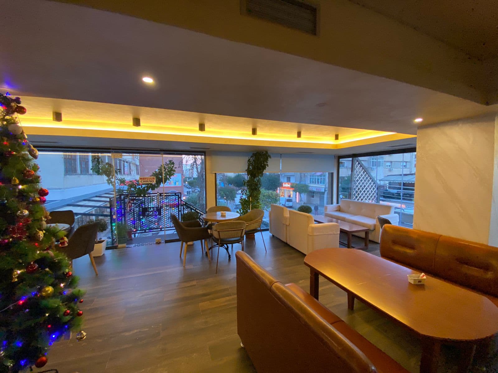 Jepet me Qira Bar-Kafe | Pranë Stadiumit, Durrës