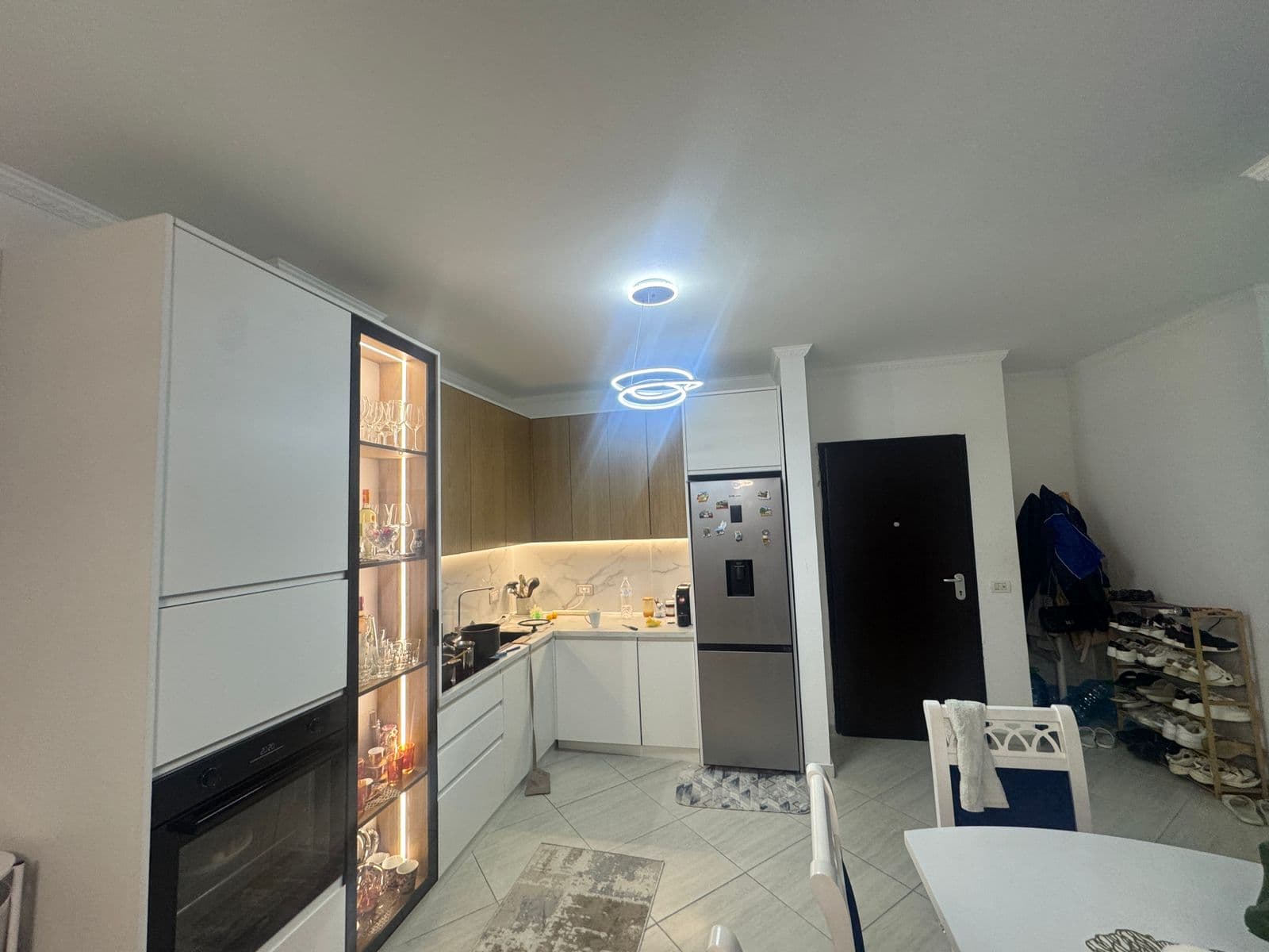 Shitet Apartament 3+1+2 Tualete + 2 Ballkone | Shkozet, Durrës 2