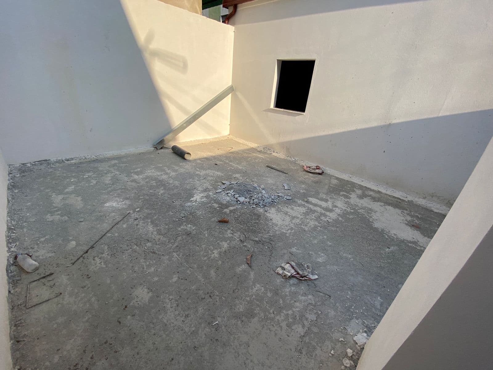 Jepet me Qira Ambient Biznesi | Pranë Gjykatës, Durrës