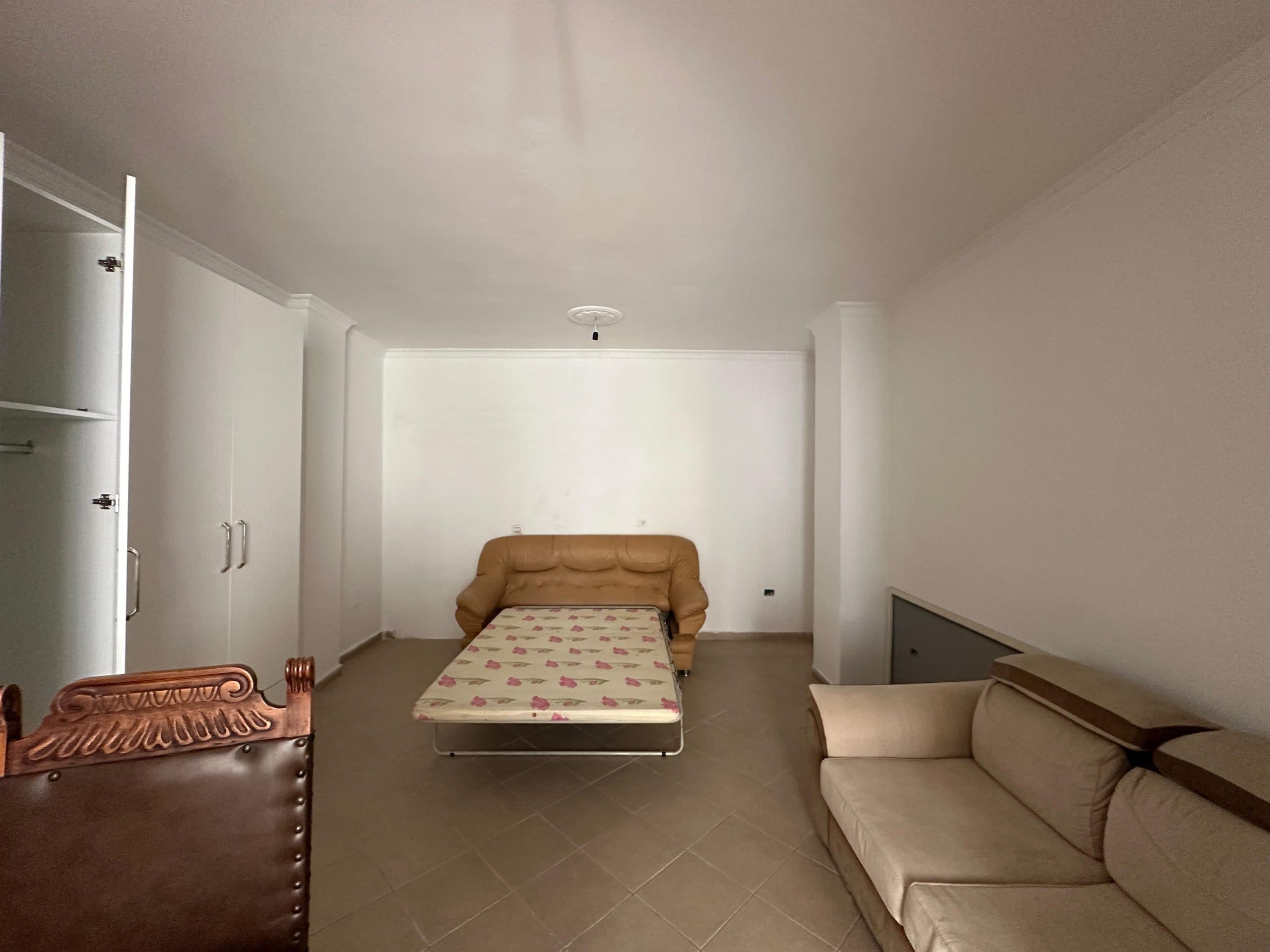 Shitet Apartament 3+2+2 | Plazh Iliria, Durrës 3
