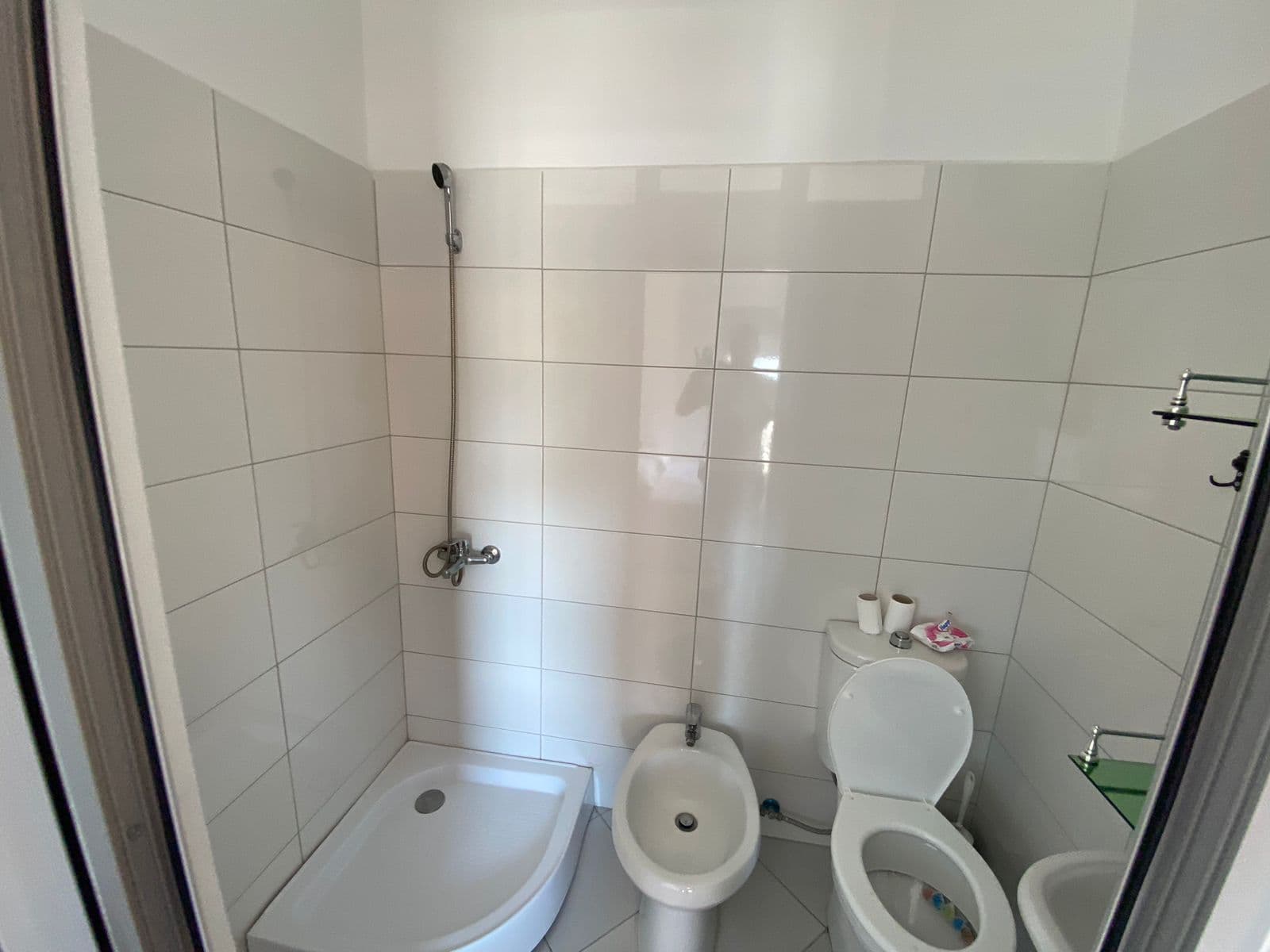 Qira, Apartament 2+1+2 , Stacioni i Trenit, Durrës 2