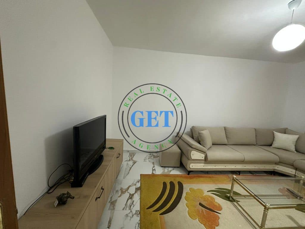 Jepet me qira Apartament 1+1, Vala Park, Durrës 2