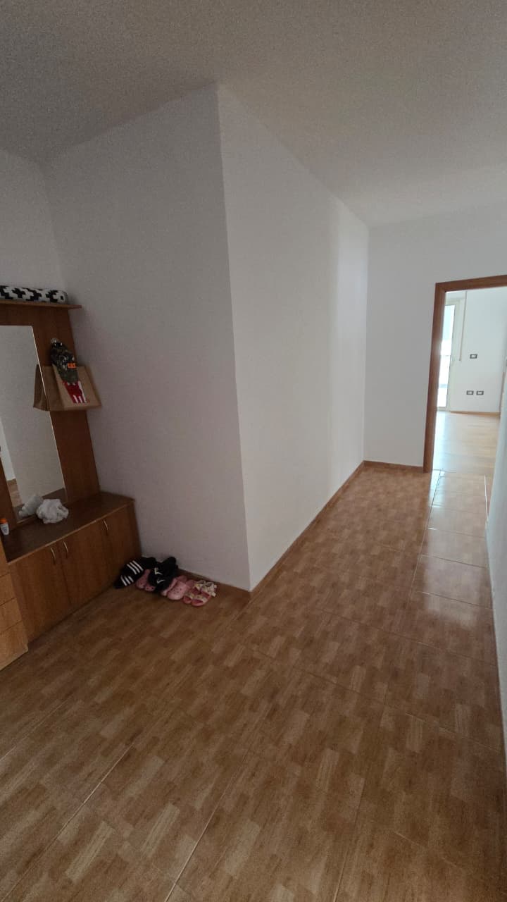 Jepet me Qira Apartament 2+1+2 | UKD, Durrës 3