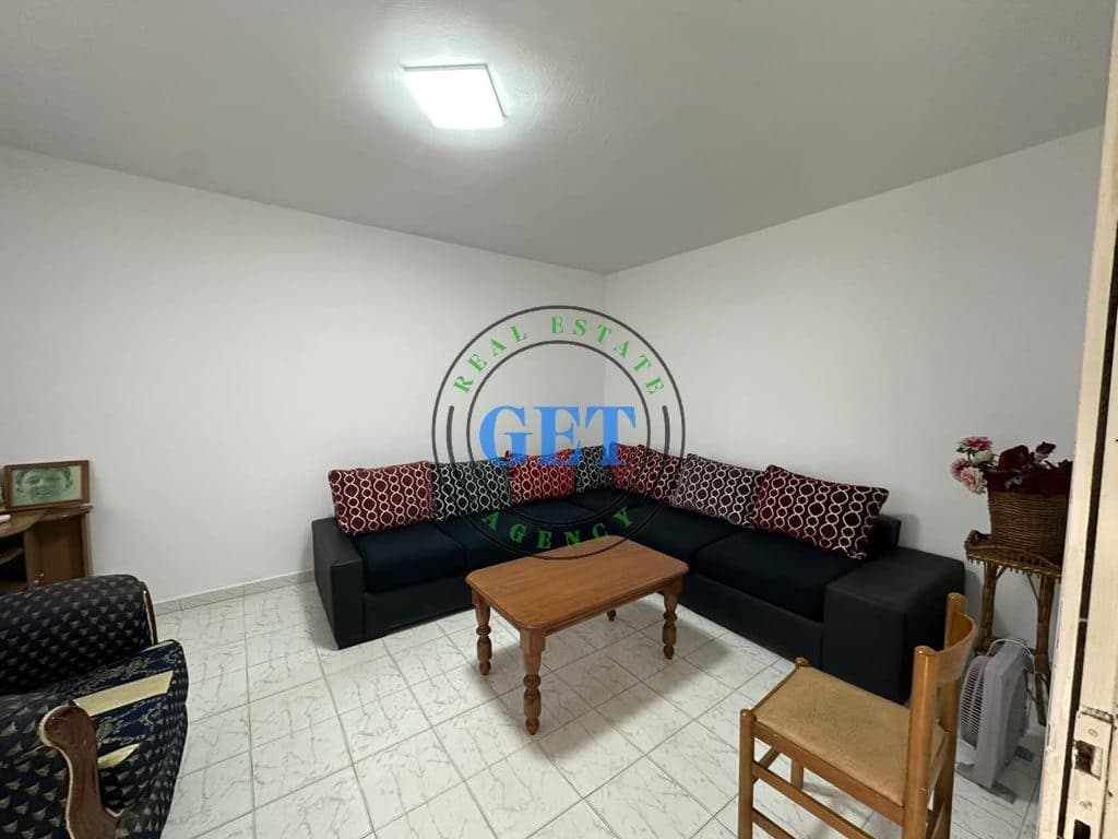 Jepet me qira apartament 1+1 stadiumi, Durrës 3