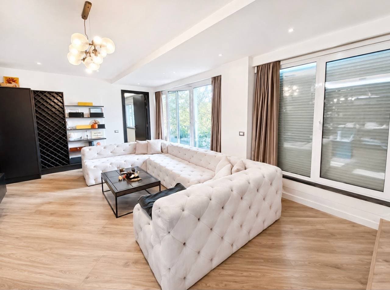 Shitet Apartament Luxury 4+1 | Plazh Iliria, Durrës